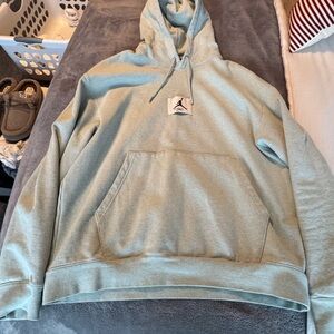 Jordan Men's blue/green Hoodie. Size XL